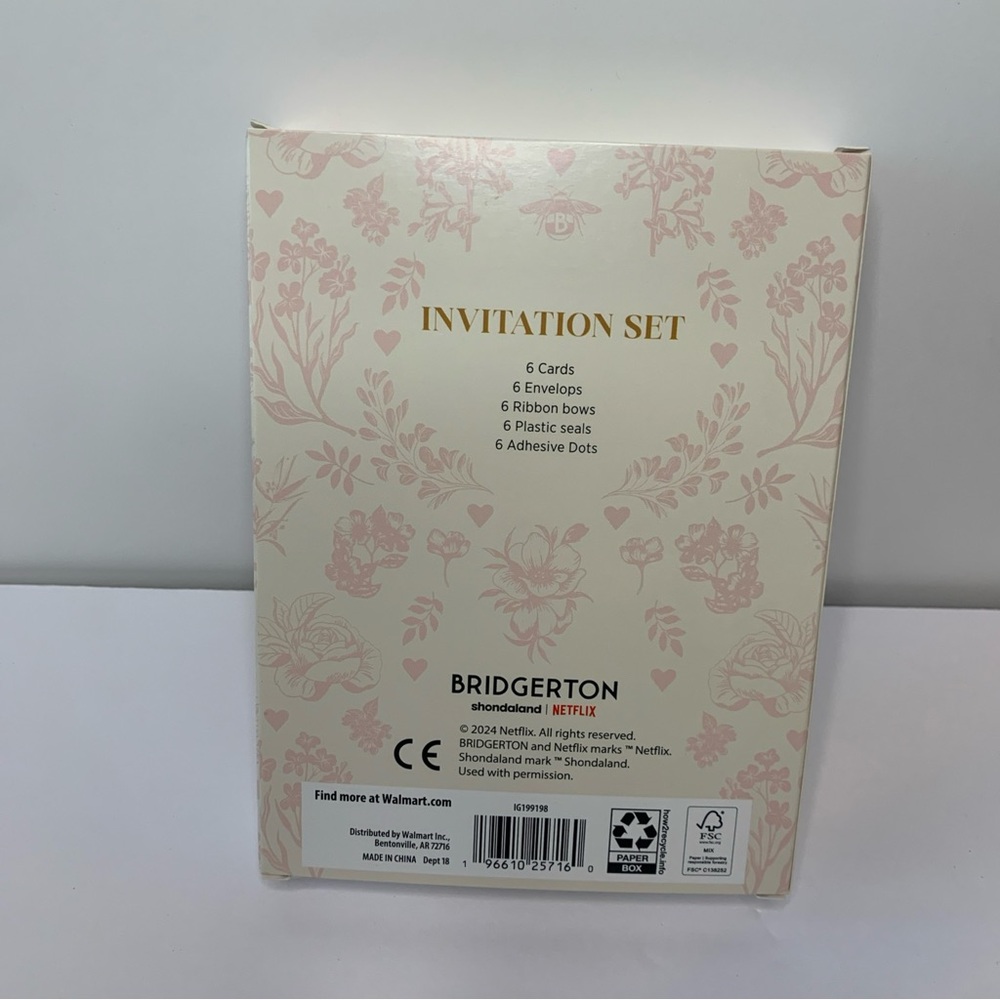 Bridgerton Invitation Sets, 4 boxes of 6 invitations/envelopes/wax seals/ribbons - Picture 4 of 12
